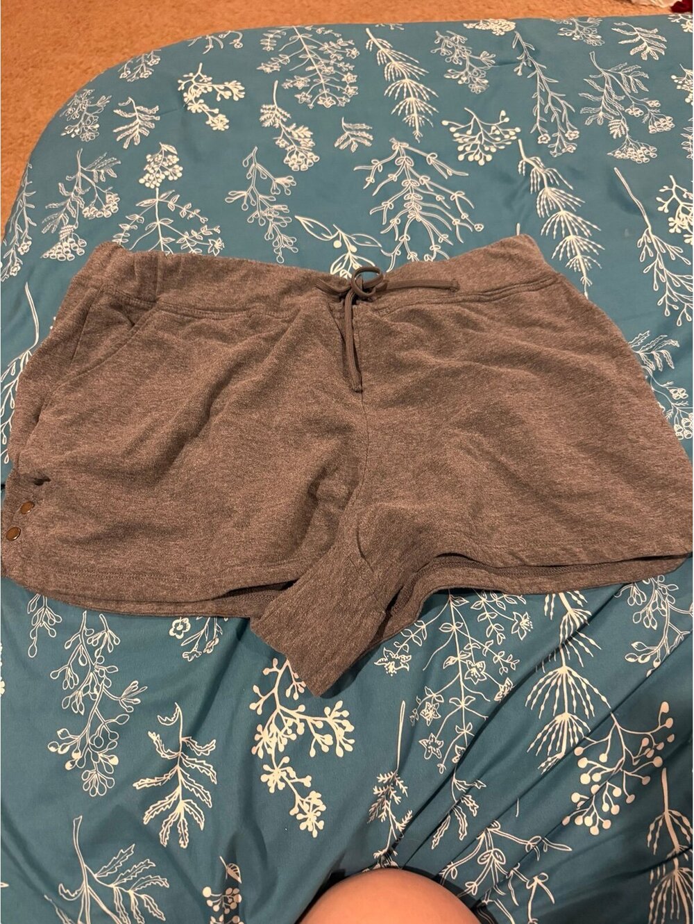 Maurices XL gray comfy shorts